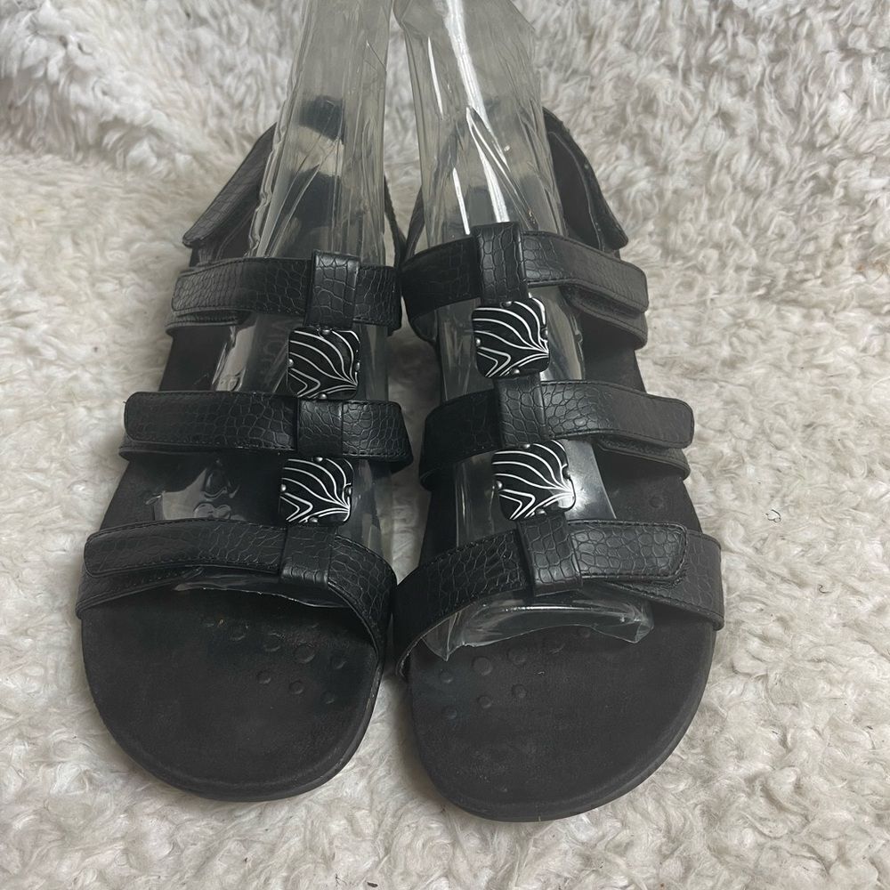 Vionic Black reptile print Open Toe Adjustable Straps Orthaheel Sandals size 10